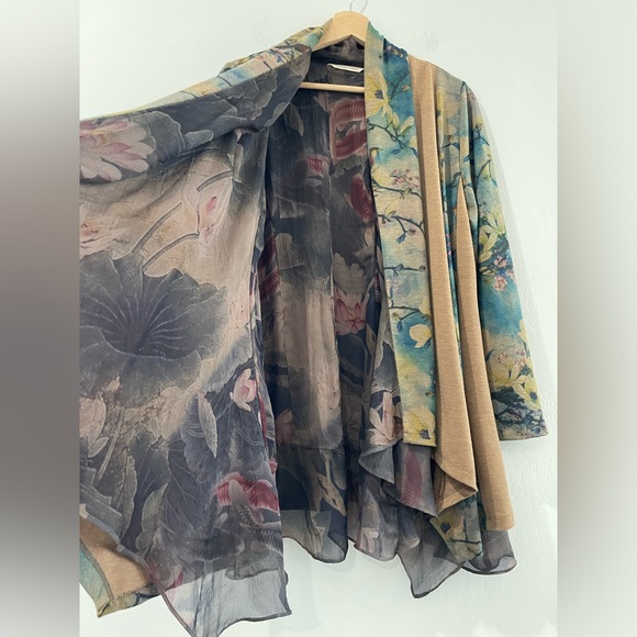 Soft Surroundings Tea Garden Asymmetrical Topper Floral Cardigan Sz PM - Picture 4 of 12